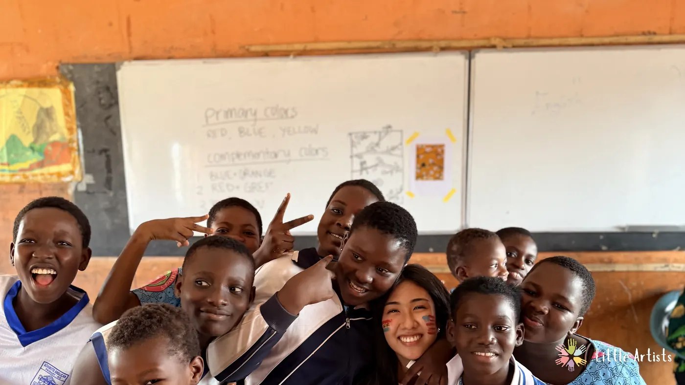 The Little Artists team with a class of students at Achimota Anglican Basic School